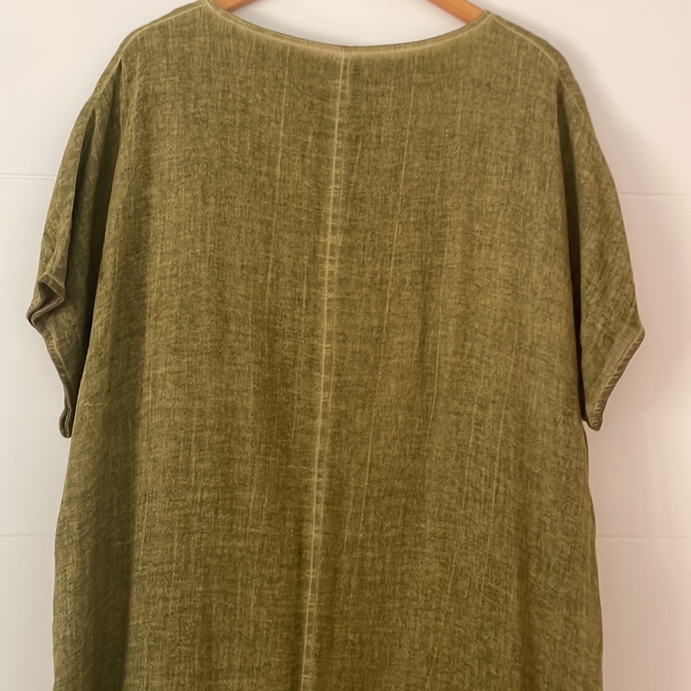 Unique artzy dress - Picture 7 of 8